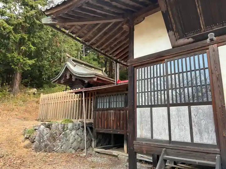熊野神社の本殿・本堂