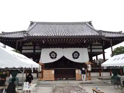 阿弥陀寺の本殿・本堂