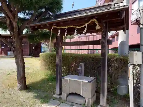 市ヶ尾杉山神社の手水舎