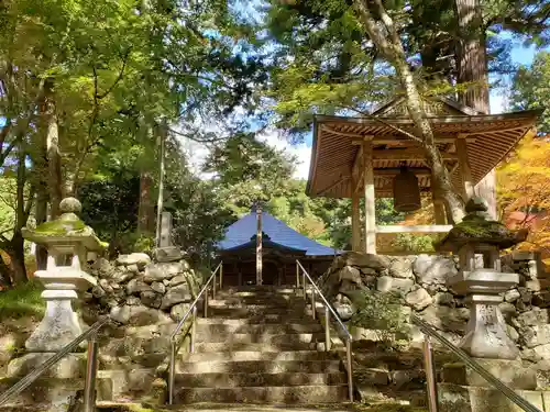 高蔵寺の本殿・本堂