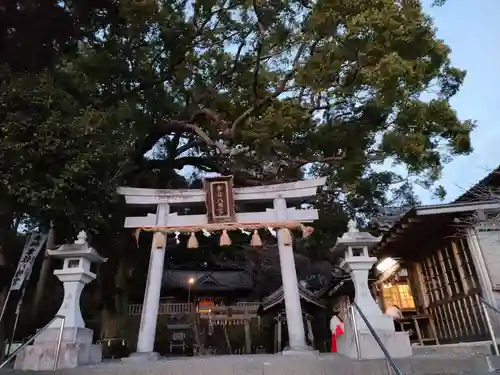 事任八幡宮の鳥居