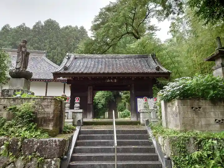 医光寺の山門・神門