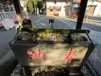 草加神社の手水舎