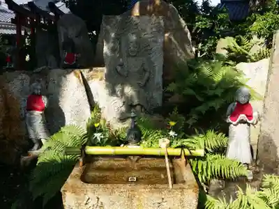 法楽寺の手水舎