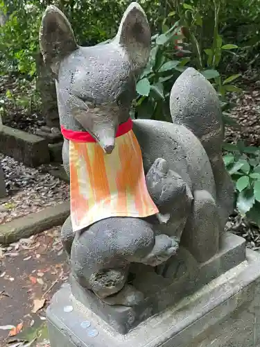 八雲氷川神社奥宮の{uncategorized: "未分類", other: "その他", undefined: "問題あり", building: "その他建物", grave: "お墓", sacred_gate: "鳥居", guardian: "狛犬", statue: "像", buddha: "仏像", history: "歴史", nature: "自然", garden: "庭園", animal: "動物", pagoda: "塔", temizu: "手水舎", mountain_gate: "山門・神門", sanctuary: "本殿・本堂", subordinate: "末社・摂社", art: "芸術", scenery: "景色", jizo: "地蔵", ema: "絵馬", goshuin: "御朱印", omikuji: "おみくじ", items: "授与品その他", amulet: "お守り", goshuincho: "御朱印帳", eats: "食事", festival: "お祭り", votive_dance: "神楽", shichigosan: "七五三参", wedding: "結婚式", experience: "体験その他", initially: "初詣", around: "周辺", anti_infection: "感染症対策"}