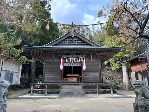 白沙八幡神社の本殿・本堂