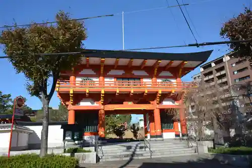 鴨江寺の山門