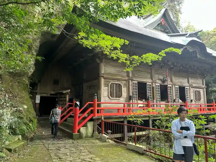 両子寺の{uncategorized: "未分類", other: "その他", undefined: "問題あり", building: "その他建物", grave: "お墓", sacred_gate: "鳥居", guardian: "狛犬", statue: "像", buddha: "仏像", history: "歴史", nature: "自然", garden: "庭園", animal: "動物", pagoda: "塔", temizu: "手水舎", mountain_gate: "山門・神門", sanctuary: "本殿・本堂", subordinate: "末社・摂社", art: "芸術", scenery: "景色", jizo: "地蔵", ema: "絵馬", goshuin: "御朱印", omikuji: "おみくじ", items: "授与品その他", amulet: "お守り", goshuincho: "御朱印帳", eats: "食事", festival: "お祭り", votive_dance: "神楽", shichigosan: "七五三参", wedding: "結婚式", experience: "体験その他", initially: "初詣", around: "周辺", anti_infection: "感染症対策"}