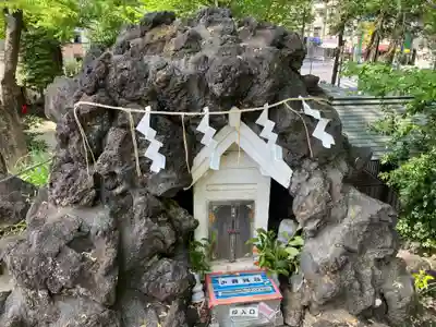 鳩森八幡神社の末社・摂社