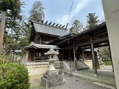甘呂神社の{uncategorized: "未分類", other: "その他", undefined: "問題あり", building: "その他建物", grave: "お墓", sacred_gate: "鳥居", guardian: "狛犬", statue: "像", buddha: "仏像", history: "歴史", nature: "自然", garden: "庭園", animal: "動物", pagoda: "塔", temizu: "手水舎", mountain_gate: "山門・神門", sanctuary: "本殿・本堂", subordinate: "末社・摂社", art: "芸術", scenery: "景色", jizo: "地蔵", ema: "絵馬", goshuin: "御朱印", omikuji: "おみくじ", items: "授与品その他", amulet: "お守り", goshuincho: "御朱印帳", eats: "食事", festival: "お祭り", votive_dance: "神楽", shichigosan: "七五三参", wedding: "結婚式", experience: "体験その他", initially: "初詣", around: "周辺", anti_infection: "感染症対策"}
