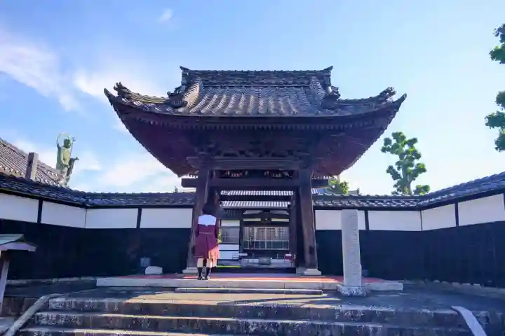 縁心寺の{uncategorized: "未分類", other: "その他", undefined: "問題あり", building: "その他建物", grave: "お墓", sacred_gate: "鳥居", guardian: "狛犬", statue: "像", buddha: "仏像", history: "歴史", nature: "自然", garden: "庭園", animal: "動物", pagoda: "塔", temizu: "手水舎", mountain_gate: "山門・神門", sanctuary: "本殿・本堂", subordinate: "末社・摂社", art: "芸術", scenery: "景色", jizo: "地蔵", ema: "絵馬", goshuin: "御朱印", omikuji: "おみくじ", items: "授与品その他", amulet: "お守り", goshuincho: "御朱印帳", eats: "食事", festival: "お祭り", votive_dance: "神楽", shichigosan: "七五三参", wedding: "結婚式", experience: "体験その他", initially: "初詣", around: "周辺", anti_infection: "感染症対策"}