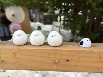 札幌諏訪神社の{uncategorized: "未分類", other: "その他", undefined: "問題あり", building: "その他建物", grave: "お墓", sacred_gate: "鳥居", guardian: "狛犬", statue: "像", buddha: "仏像", history: "歴史", nature: "自然", garden: "庭園", animal: "動物", pagoda: "塔", temizu: "手水舎", mountain_gate: "山門・神門", sanctuary: "本殿・本堂", subordinate: "末社・摂社", art: "芸術", scenery: "景色", jizo: "地蔵", ema: "絵馬", goshuin: "御朱印", omikuji: "おみくじ", items: "授与品その他", amulet: "お守り", goshuincho: "御朱印帳", eats: "食事", festival: "お祭り", votive_dance: "神楽", shichigosan: "七五三参", wedding: "結婚式", experience: "体験その他", initially: "初詣", around: "周辺", anti_infection: "感染症対策"}