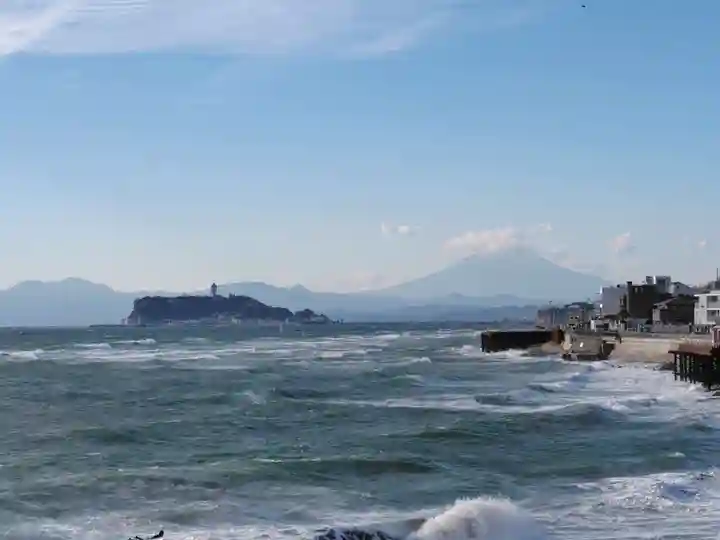 鶴岡八幡宮の周辺