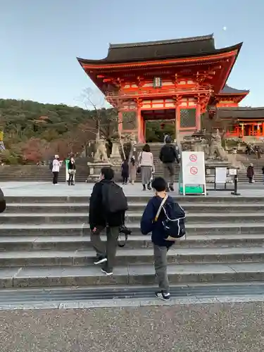 清水寺の山門