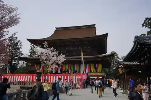 金峯山寺の本殿・本堂