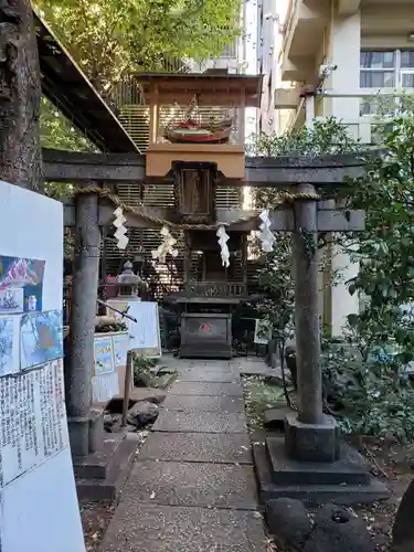 稲荷鬼王神社の鳥居
