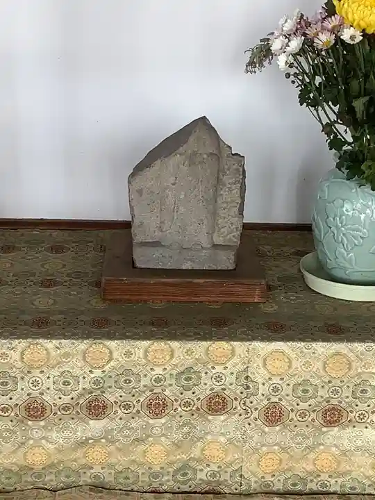 金白龍神・千手観音堂の地蔵