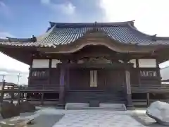 宝蔵寺の本殿