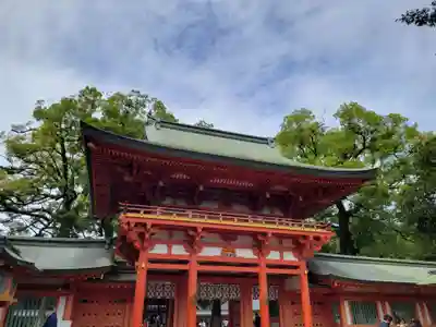 武蔵一宮氷川神社の山門・神門