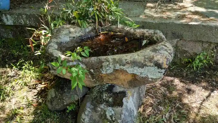 湘山稲荷大明神の手水舎