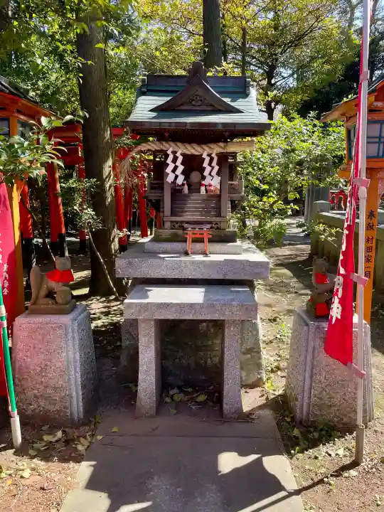 東伏見稲荷神社の{uncategorized: "未分類", other: "その他", undefined: "問題あり", building: "その他建物", grave: "お墓", sacred_gate: "鳥居", guardian: "狛犬", statue: "像", buddha: "仏像", history: "歴史", nature: "自然", garden: "庭園", animal: "動物", pagoda: "塔", temizu: "手水舎", mountain_gate: "山門・神門", sanctuary: "本殿・本堂", subordinate: "末社・摂社", art: "芸術", scenery: "景色", jizo: "地蔵", ema: "絵馬", goshuin: "御朱印", omikuji: "おみくじ", items: "授与品その他", amulet: "お守り", goshuincho: "御朱印帳", eats: "食事", festival: "お祭り", votive_dance: "神楽", shichigosan: "七五三参", wedding: "結婚式", experience: "体験その他", initially: "初詣", around: "周辺", anti_infection: "感染症対策"}