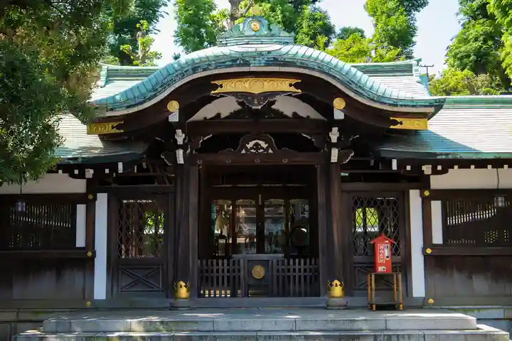 白金氷川神社の本殿・本堂