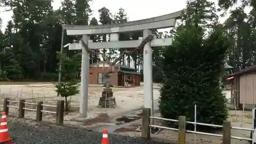 鹿嶋三嶋神社の鳥居