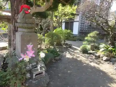 極楽寺（霊鷲山感應院極楽律寺）の地蔵