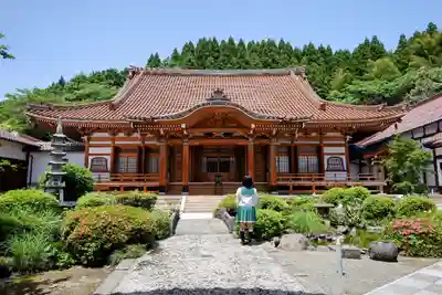 定光寺の本殿・本堂