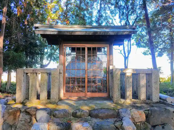 恩田社の本殿・本堂