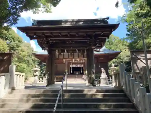 府八幡宮の山門