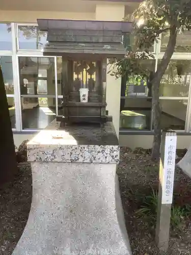 和爾良神社の末社・摂社