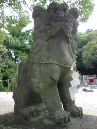 諏訪神社の狛犬