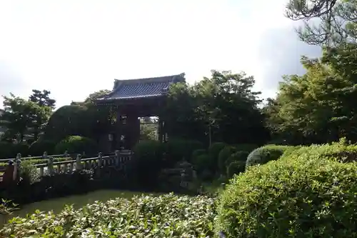 妙満寺の山門・神門