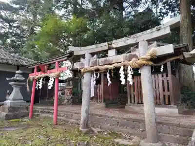 王子神社の{uncategorized: "未分類", other: "その他", undefined: "問題あり", building: "その他建物", grave: "お墓", sacred_gate: "鳥居", guardian: "狛犬", statue: "像", buddha: "仏像", history: "歴史", nature: "自然", garden: "庭園", animal: "動物", pagoda: "塔", temizu: "手水舎", mountain_gate: "山門・神門", sanctuary: "本殿・本堂", subordinate: "末社・摂社", art: "芸術", scenery: "景色", jizo: "地蔵", ema: "絵馬", goshuin: "御朱印", omikuji: "おみくじ", items: "授与品その他", amulet: "お守り", goshuincho: "御朱印帳", eats: "食事", festival: "お祭り", votive_dance: "神楽", shichigosan: "七五三参", wedding: "結婚式", experience: "体験その他", initially: "初詣", around: "周辺", anti_infection: "感染症対策"}