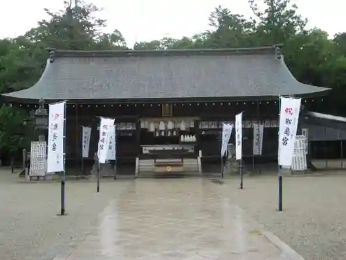 伊弉諾神宮の本殿・本堂