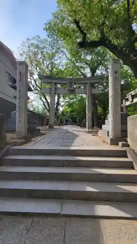 鳥飼八幡宮の鳥居