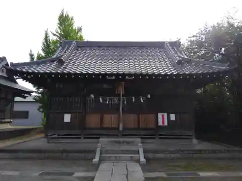 氷川神社の本殿