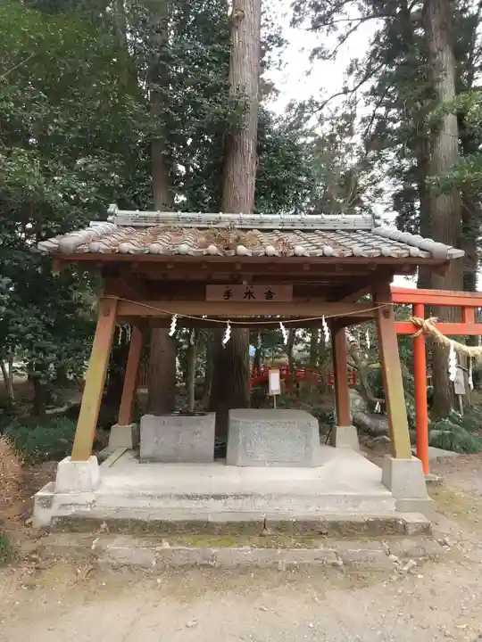 大神神社の手水舎
