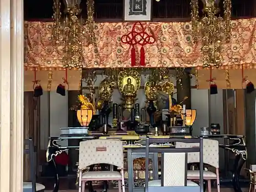 東泉寺の本殿・本堂