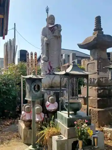 台雲寺の{uncategorized: "未分類", other: "その他", undefined: "問題あり", building: "その他建物", grave: "お墓", sacred_gate: "鳥居", guardian: "狛犬", statue: "像", buddha: "仏像", history: "歴史", nature: "自然", garden: "庭園", animal: "動物", pagoda: "塔", temizu: "手水舎", mountain_gate: "山門・神門", sanctuary: "本殿・本堂", subordinate: "末社・摂社", art: "芸術", scenery: "景色", jizo: "地蔵", ema: "絵馬", goshuin: "御朱印", omikuji: "おみくじ", items: "授与品その他", amulet: "お守り", goshuincho: "御朱印帳", eats: "食事", festival: "お祭り", votive_dance: "神楽", shichigosan: "七五三参", wedding: "結婚式", experience: "体験その他", initially: "初詣", around: "周辺", anti_infection: "感染症対策"}