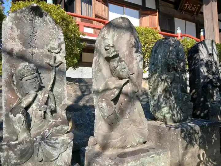 正延寺の{uncategorized: "未分類", other: "その他", undefined: "問題あり", building: "その他建物", grave: "お墓", sacred_gate: "鳥居", guardian: "狛犬", statue: "像", buddha: "仏像", history: "歴史", nature: "自然", garden: "庭園", animal: "動物", pagoda: "塔", temizu: "手水舎", mountain_gate: "山門・神門", sanctuary: "本殿・本堂", subordinate: "末社・摂社", art: "芸術", scenery: "景色", jizo: "地蔵", ema: "絵馬", goshuin: "御朱印", omikuji: "おみくじ", items: "授与品その他", amulet: "お守り", goshuincho: "御朱印帳", eats: "食事", festival: "お祭り", votive_dance: "神楽", shichigosan: "七五三参", wedding: "結婚式", experience: "体験その他", initially: "初詣", around: "周辺", anti_infection: "感染症対策"}