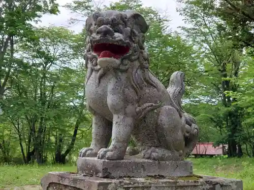 勝山神社の狛犬