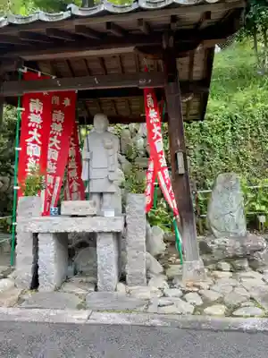 惠心院の像