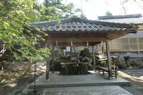 須部神社の手水舎