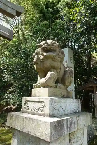 走田神社の狛犬