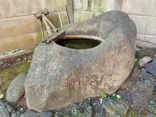 威光稲荷堂の{uncategorized: "未分類", other: "その他", undefined: "問題あり", building: "その他建物", grave: "お墓", sacred_gate: "鳥居", guardian: "狛犬", statue: "像", buddha: "仏像", history: "歴史", nature: "自然", garden: "庭園", animal: "動物", pagoda: "塔", temizu: "手水舎", mountain_gate: "山門・神門", sanctuary: "本殿・本堂", subordinate: "末社・摂社", art: "芸術", scenery: "景色", jizo: "地蔵", ema: "絵馬", goshuin: "御朱印", omikuji: "おみくじ", items: "授与品その他", amulet: "お守り", goshuincho: "御朱印帳", eats: "食事", festival: "お祭り", votive_dance: "神楽", shichigosan: "七五三参", wedding: "結婚式", experience: "体験その他", initially: "初詣", around: "周辺", anti_infection: "感染症対策"}