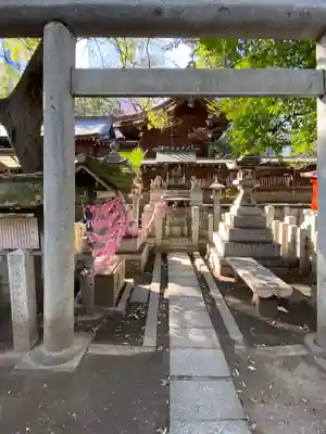 若宮八幡社の末社・摂社