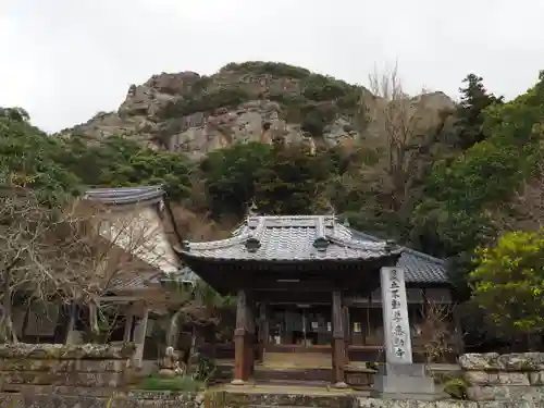 無動寺の山門・神門