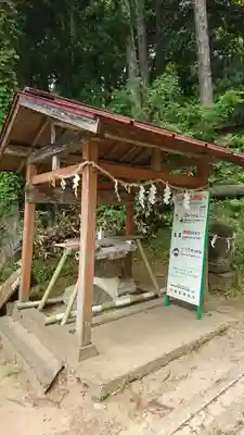 八幡神社の手水舎
